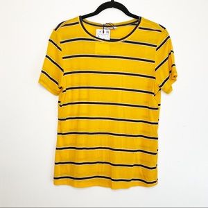 🌟 Zara Stripped Short-sleeve T-shirt